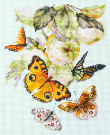 130-052 &quot;Бабочки на яблоне&quot; набор для вышивки крестом
