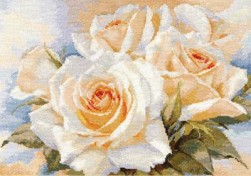 2-32 &quot;Белые розы&quot; набор для вышивки крестом