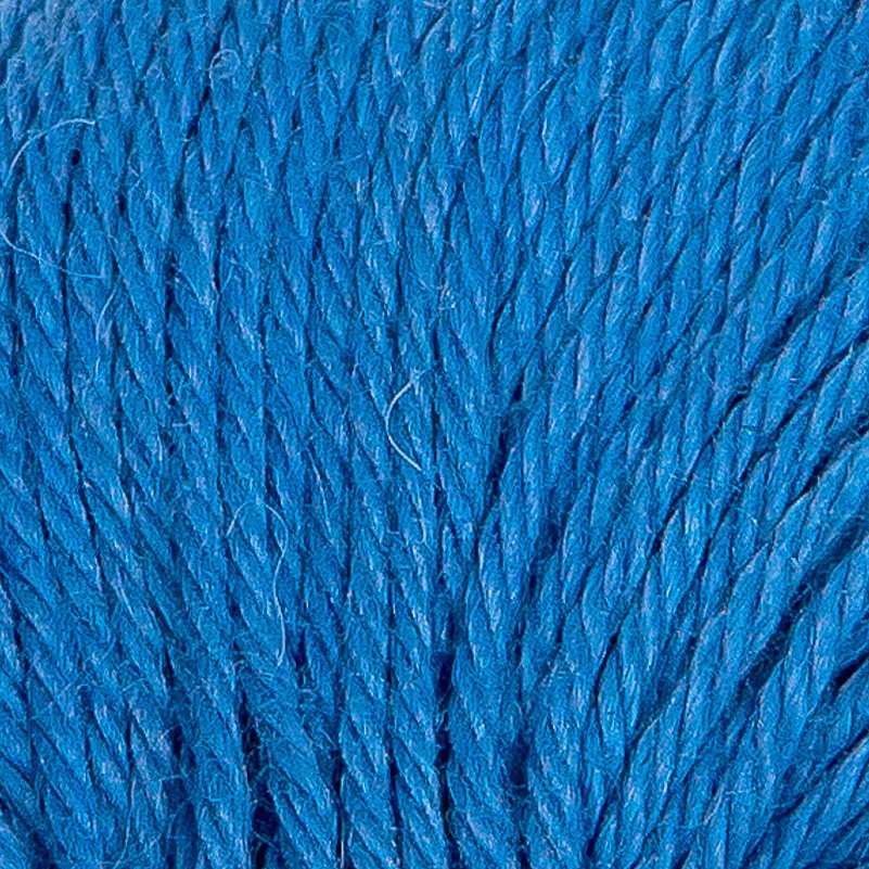 Голубая нитка. Нитки голубые. Синяя пряжа. Синий Яр. Cotton Alpaca.