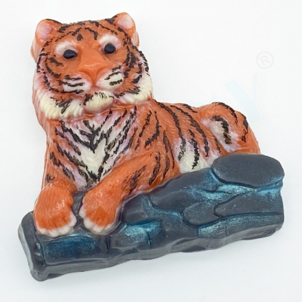 &quot;Тигр лежит на камнях&quot; формочка для мыла